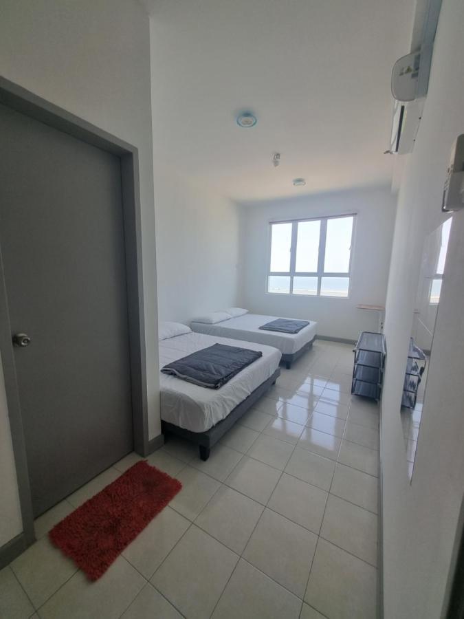 Seaside Haven Homestay Seaview Unit With Pool Opposite Ktcc & Mayang Mall - Pangsapuri Ladang Tanjung Kuala Terengganu Buitenkant foto